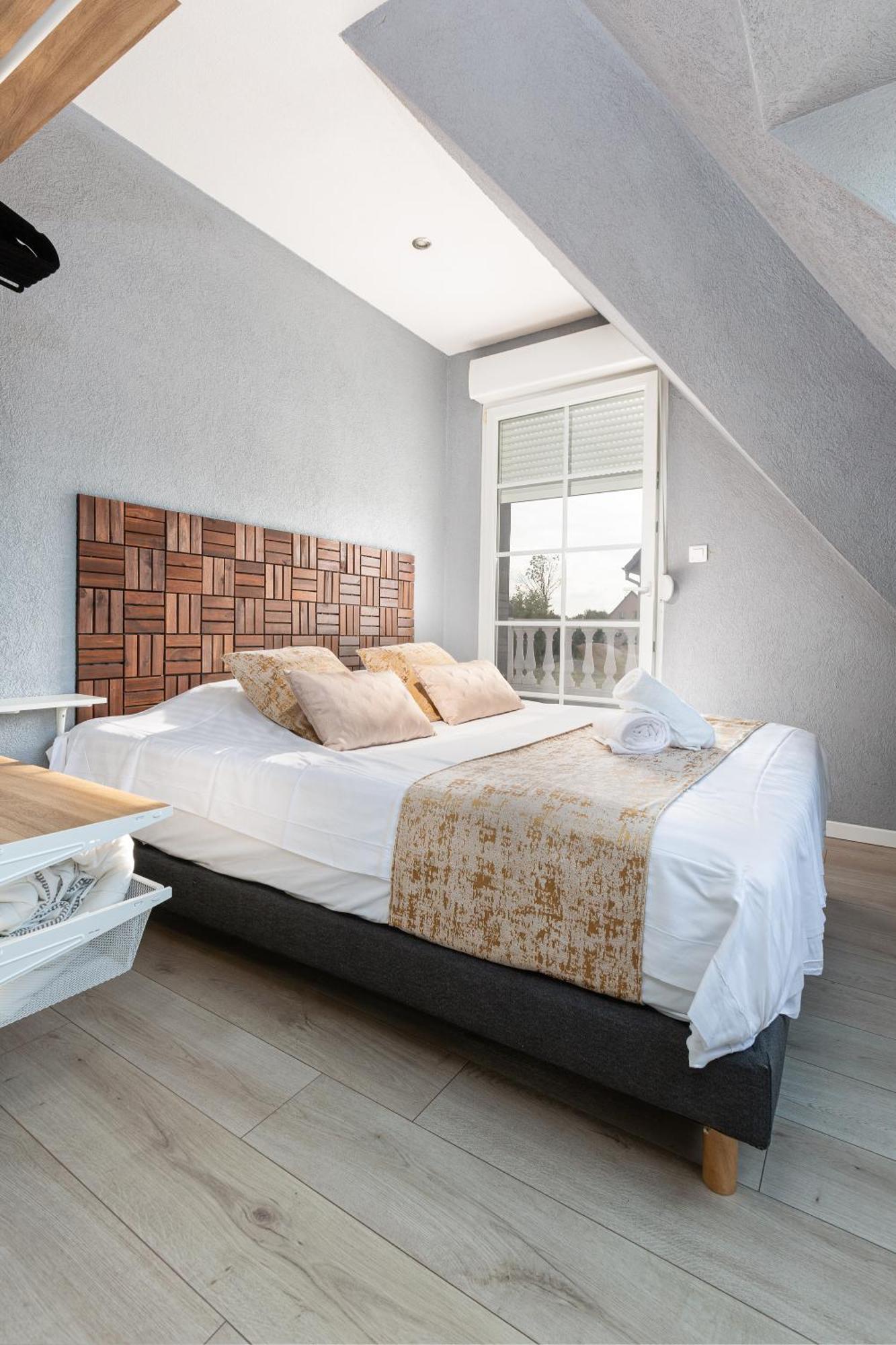 Gites Spa Strasbourg - Villa Ours - Spa Prive, Sauna, Borne D'Arcade, Babyfoot Ittenheim Экстерьер фото